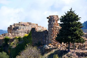 The Castel Sirauna
