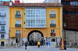Exploring Burgos's Historic Streets