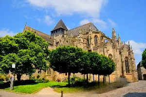 Basilique Saint-Sauveur Dinan France